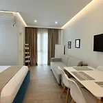 Hotel Modern By-delmar