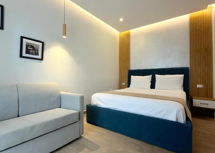 Hotel Modern By-delmar