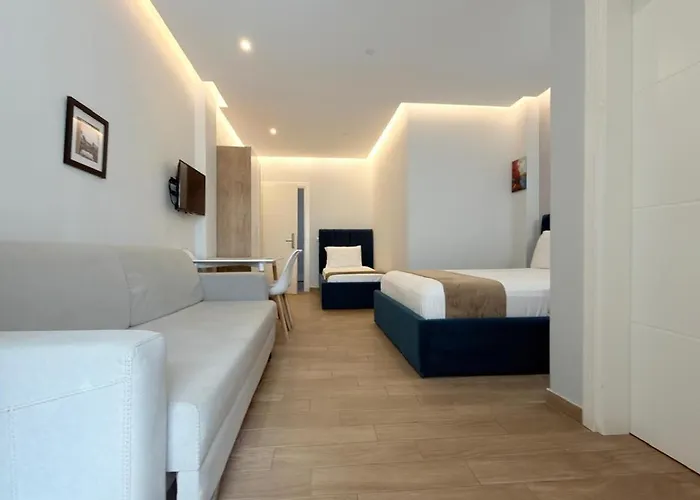 Hotel Modern By-delmar *